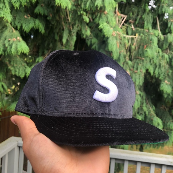 Supreme S Logo New Era Fitted Cap 7 1/4